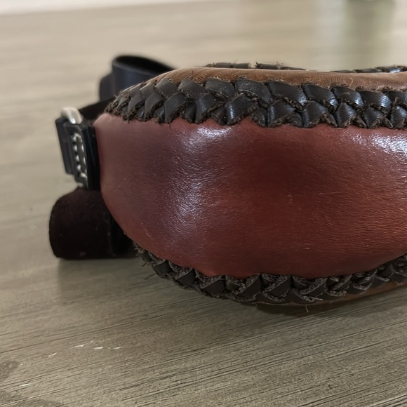 Floral Leather Crossbody Bag - Picture 7 of 11